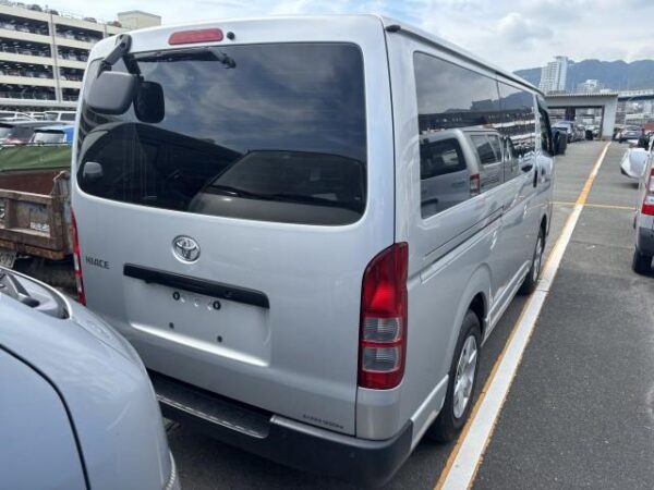 Ref:AUX-19480435 TOYOTA HIACE VAN 2020 - Image 4