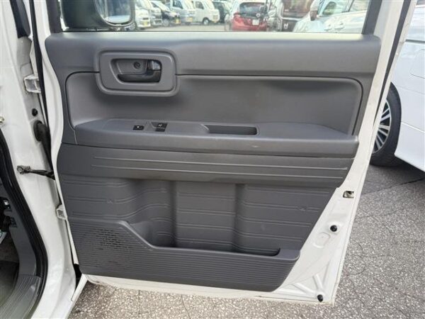Ref:AUX-19480516 HONDA N-VAN 2019 - Image 11