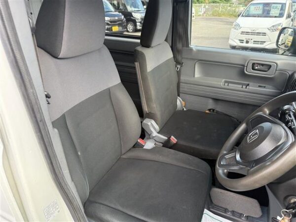 Ref:AUX-19480516 HONDA N-VAN 2019 - Image 13