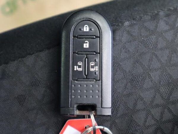 Ref:AUX-19487198 TOYOTA TANK 2018 - Image 7
