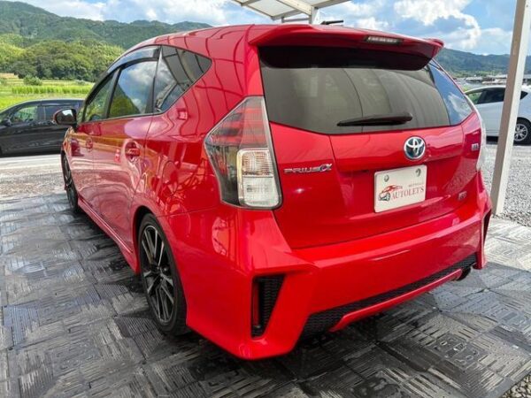 Ref:AUX-19487254 TOYOTA PRIUS ALPHA 2015 - Image 2