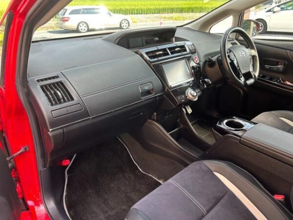 Ref:AUX-19487254 TOYOTA PRIUS ALPHA 2015 - Image 15