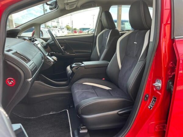 Ref:AUX-19487254 TOYOTA PRIUS ALPHA 2015 - Image 7