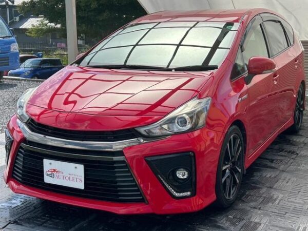 Ref:AUX-19487254 TOYOTA PRIUS ALPHA 2015