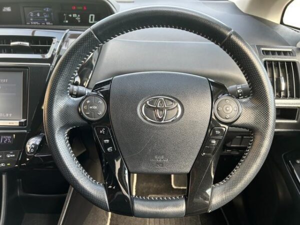 Ref:AUX-19487254 TOYOTA PRIUS ALPHA 2015 - Image 9