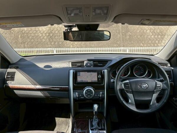 Ref:AUX-19490891 TOYOTA MARK X 2018 - Image 2