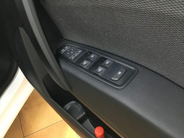 Ref:AUX-19495131 RENAULT KANGOO 2023 - Image 20