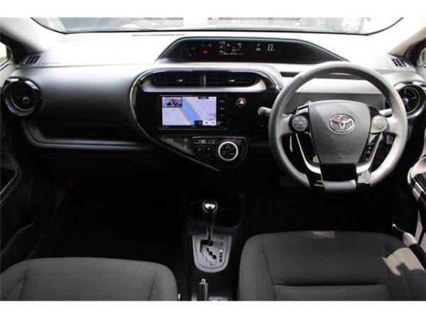 Ref:AUX-19495548 TOYOTA AQUA 2018 - Image 3