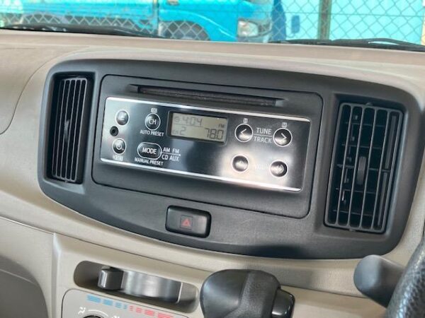 Ref:AUX-19502517 DAIHATSU MIRA E:S 2017 - Image 3