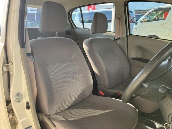 Ref:AUX-19502517 DAIHATSU MIRA E:S 2017 - Image 6