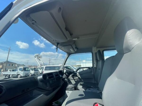 Ref:AUX-19502755 HINO DUTRO 2018 - Image 16