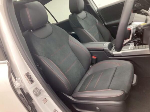 Ref:AUX-19507064 MERCEDES BENZ GLB 2025 - Image 4