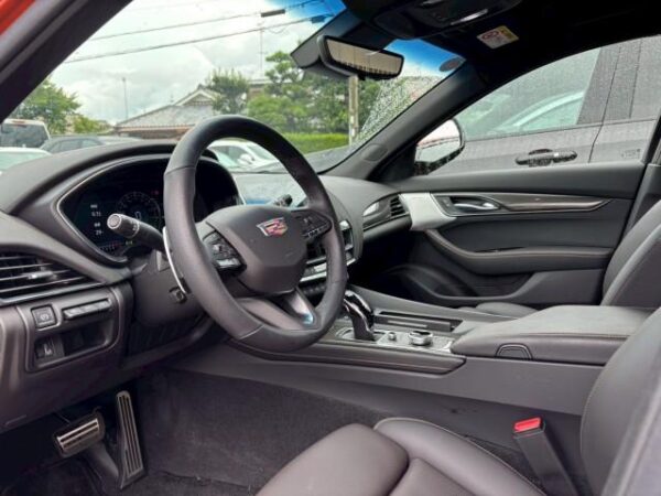 Ref:AUX-19510733 CADILLAC CADILLAC CT5 2022 - Image 2