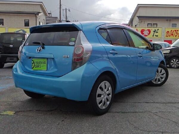 Ref:AUX-19510787 TOYOTA AQUA 2012 - Image 2