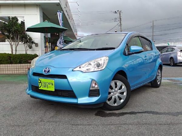 Ref:AUX-19510787 TOYOTA AQUA 2012