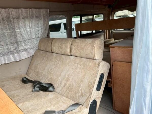 Ref:AUX-19511068 TOYOTA HIACE VAN 2005 - Image 4