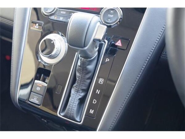 Ref:AUX-19511101 MITSUBISHI DELICA D:5 2024 - Image 20
