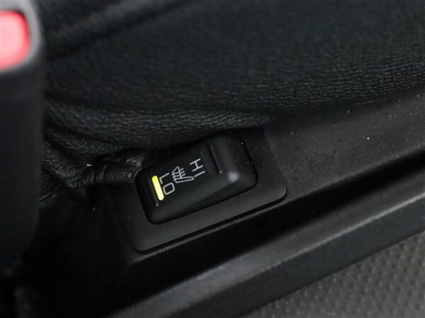 Ref:AUX-19511102 MITSUBISHI DELICA D:5 2024 - Image 13