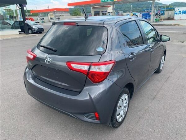 Ref:AUX-19511110 TOYOTA VITZ 2020 - Image 2