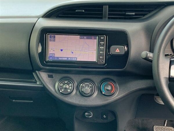 Ref:AUX-19511110 TOYOTA VITZ 2020 - Image 16