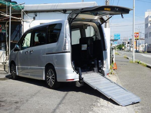 Ref:AUX-19518129 NISSAN SERENA 2016