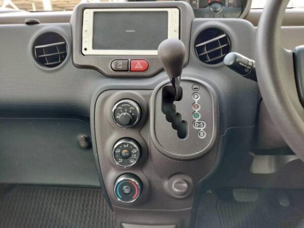 Ref:AUX-19518360 TOYOTA SPADE 2012 - Image 6