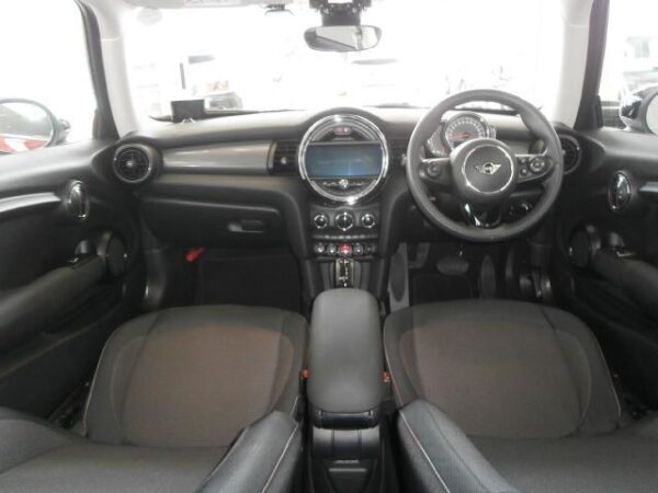 Ref:AUX-19518648 MINI MINI 2020 - Image 5