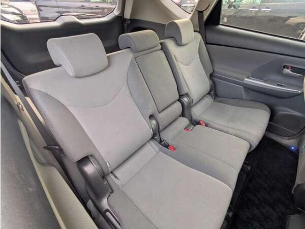 Ref:AUX-19518706 TOYOTA PRIUS ALPHA 2012 - Image 11