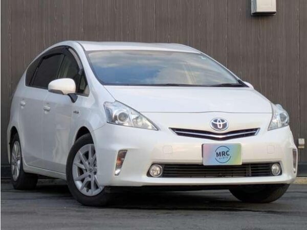 Ref:AUX-19518706 TOYOTA PRIUS ALPHA 2012 - Image 4