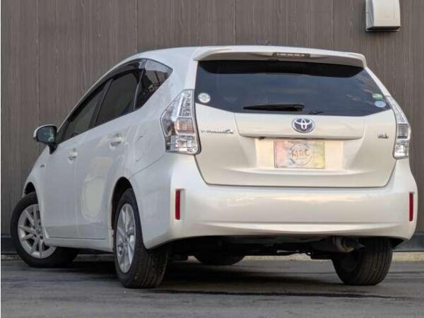 Ref:AUX-19518706 TOYOTA PRIUS ALPHA 2012 - Image 5