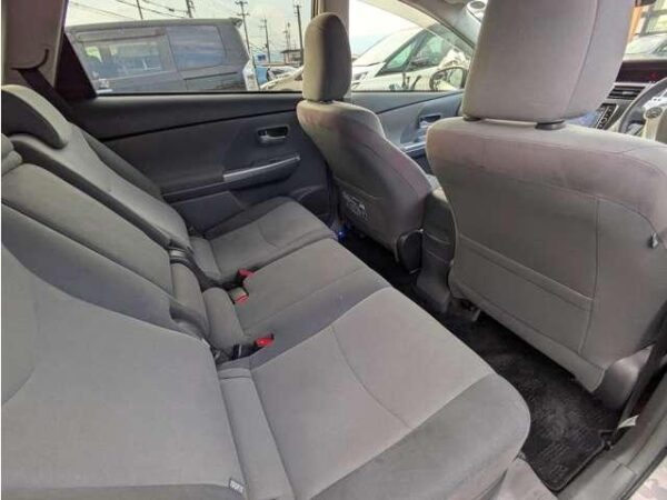 Ref:AUX-19518706 TOYOTA PRIUS ALPHA 2012 - Image 10