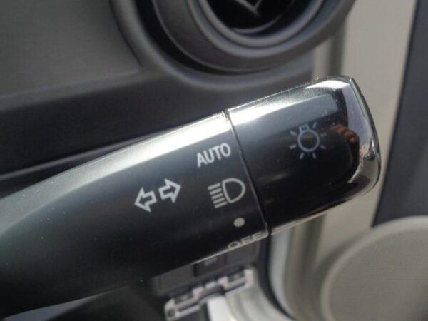 Ref:AUX-19526374 TOYOTA AQUA 2012 - Image 12