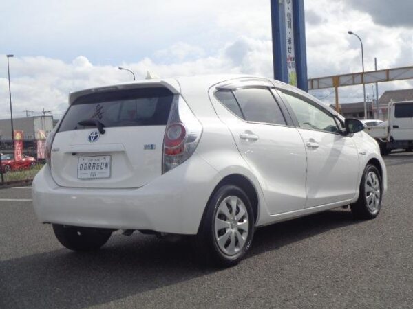 Ref:AUX-19526374 TOYOTA AQUA 2012 - Image 6