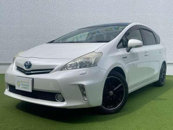 Ref:AUX-19533907 TOYOTA PRIUS ALPHA 2011