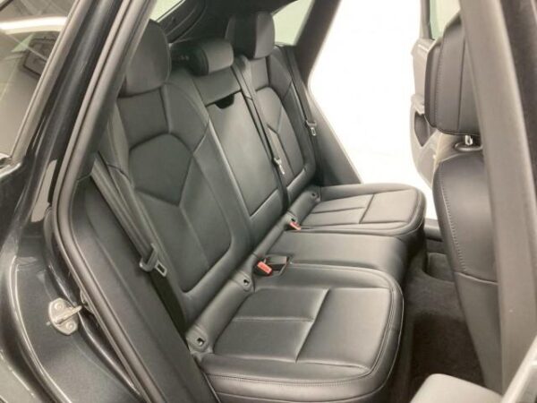 Ref:AUX-19541397 PORSCHE MACAN 2023 - Image 7