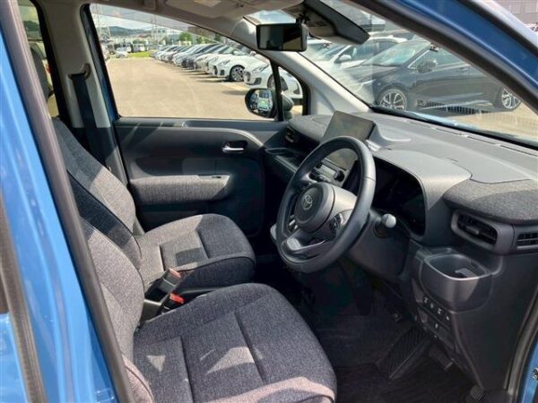Ref:AUX-19541511 TOYOTA SIENTA 2023 - Image 13