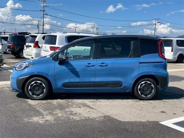Ref:AUX-19541511 TOYOTA SIENTA 2023 - Image 9