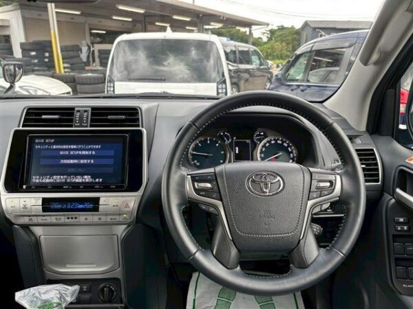 Ref:AUX-19548265 TOYOTA LAND CRUISER PRADO 2022 - Image 18