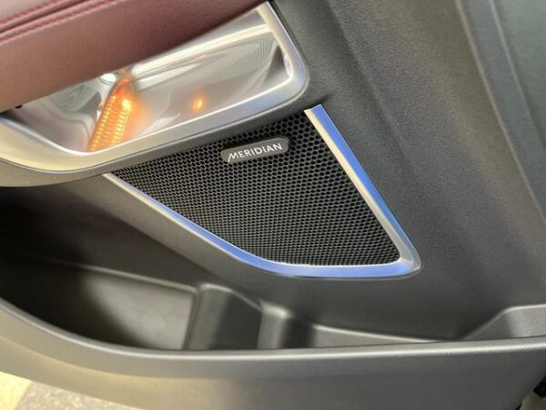 Ref:AUX-19548596 JAGUAR E-PACE 2023 - Image 17
