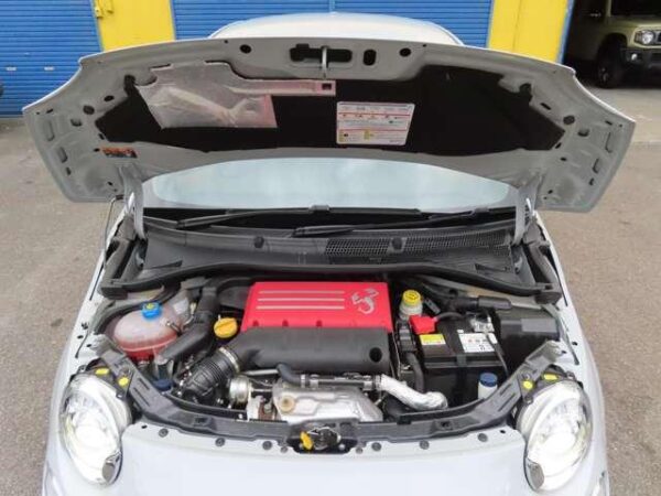 Ref:AUX-19551162 ABARTH ABARTH 695 2023 - Image 19
