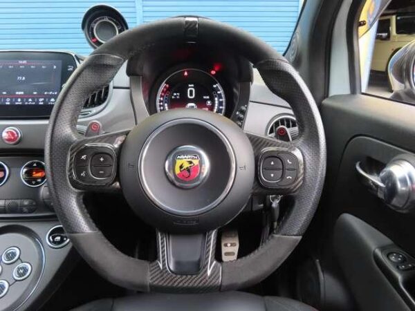 Ref:AUX-19551162 ABARTH ABARTH 695 2023 - Image 3
