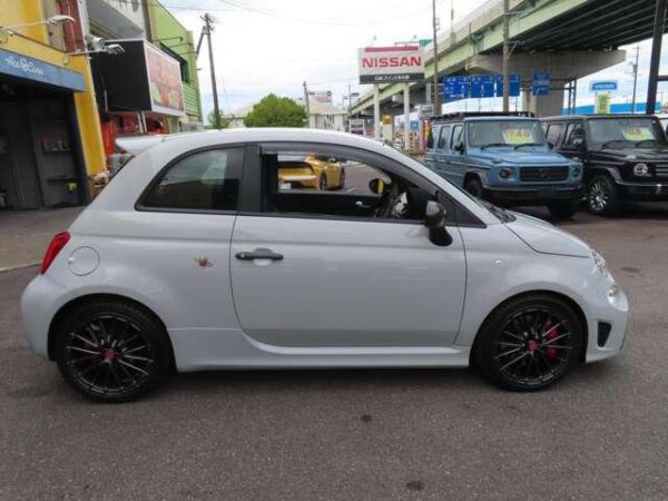 Ref:AUX-19551162 ABARTH ABARTH 695 2023 - Image 10