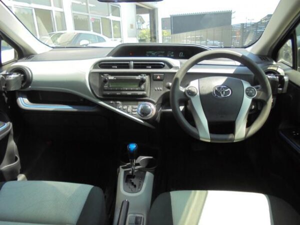 Ref:AUX-19552888 TOYOTA AQUA 2014 - Image 3