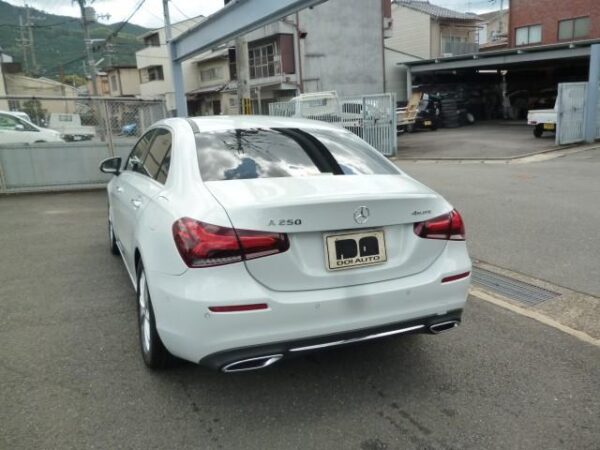 Ref:AUX-19552923 MERCEDES BENZ A-CLASS SEDAN 2019 - Image 2