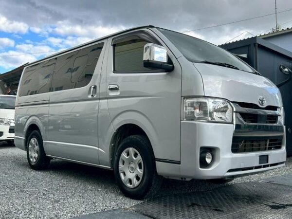 Ref:AUX-19553136 TOYOTA HIACE VAN 2020 - Image 2