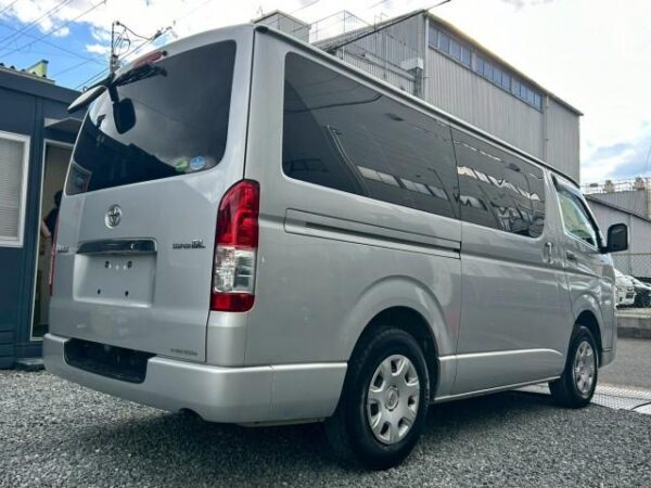 Ref:AUX-19553136 TOYOTA HIACE VAN 2020 - Image 4