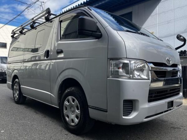 Ref:AUX-19553159 TOYOTA HIACE VAN 2020 - Image 2