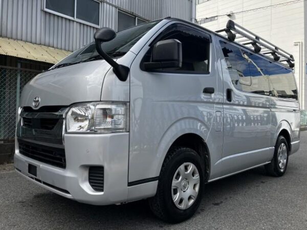 Ref:AUX-19553159 TOYOTA HIACE VAN 2020