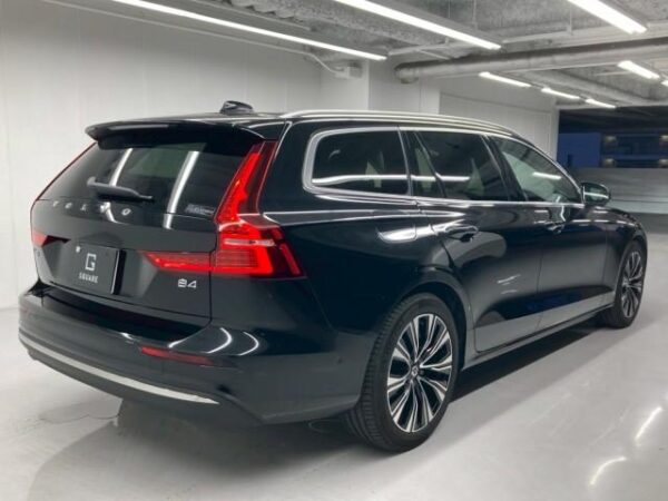 Ref:AUX-19553187 VOLVO V60 2023 - Image 8
