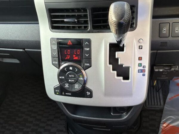 Ref:AUX-19556732 TOYOTA NOAH 2012 - Image 13